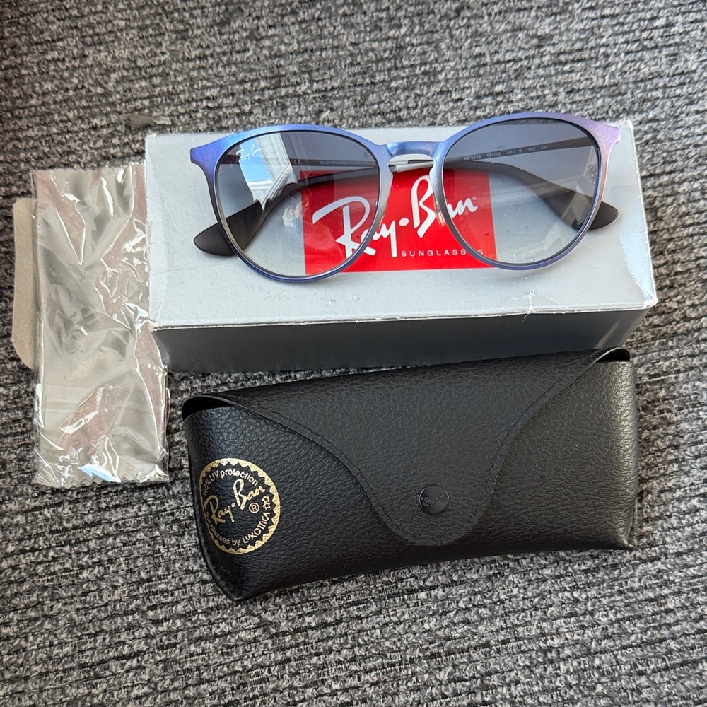 Ray-Ban Gradient Purple Sunglasses